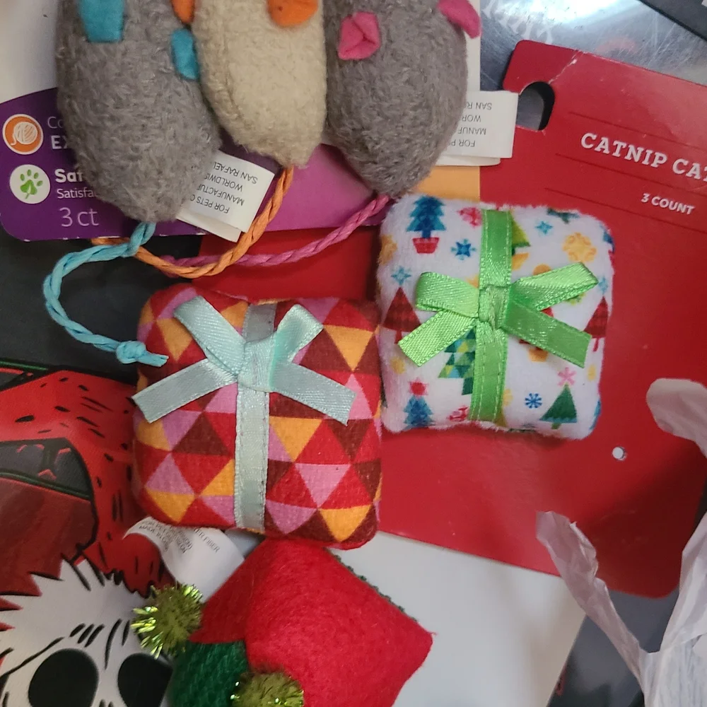 6 New Cat Toys